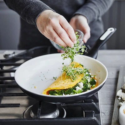 GreenPan Rio 10" Ceramic Non-Stick Frying Pan Black 4 GreenPan Rio 10" Ceramic Non-Stick Frying Pan Black - Image 4