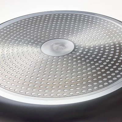 5qt Nonstick Hard Anodized Aluminum Saute Pan Dark Gray - Figmint™ 4 5qt Nonstick Hard Anodized Aluminum Saute Pan Dark Gray - Figmint™ - Image 4